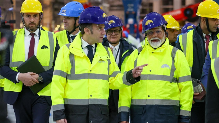 PM-modi-with-france-nuclear-company